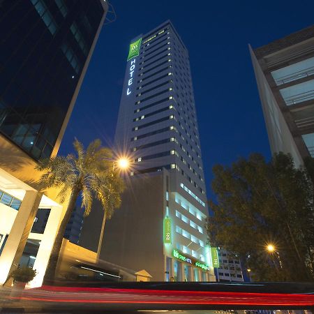 Hotel Ibis Styles Manama Diplomatic Area Extérieur photo
