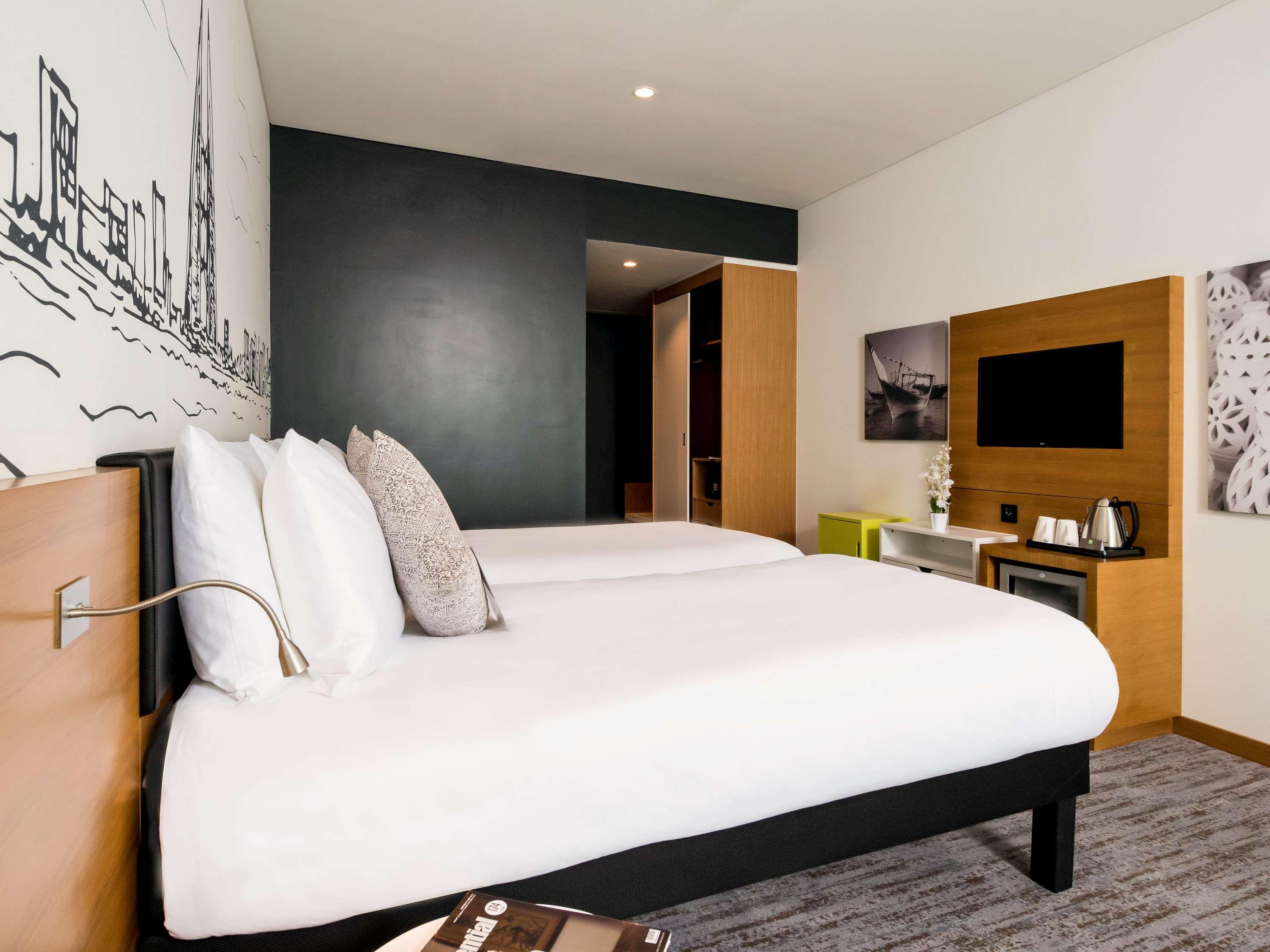 Hotel Ibis Styles Manama Diplomatic Area Extérieur photo