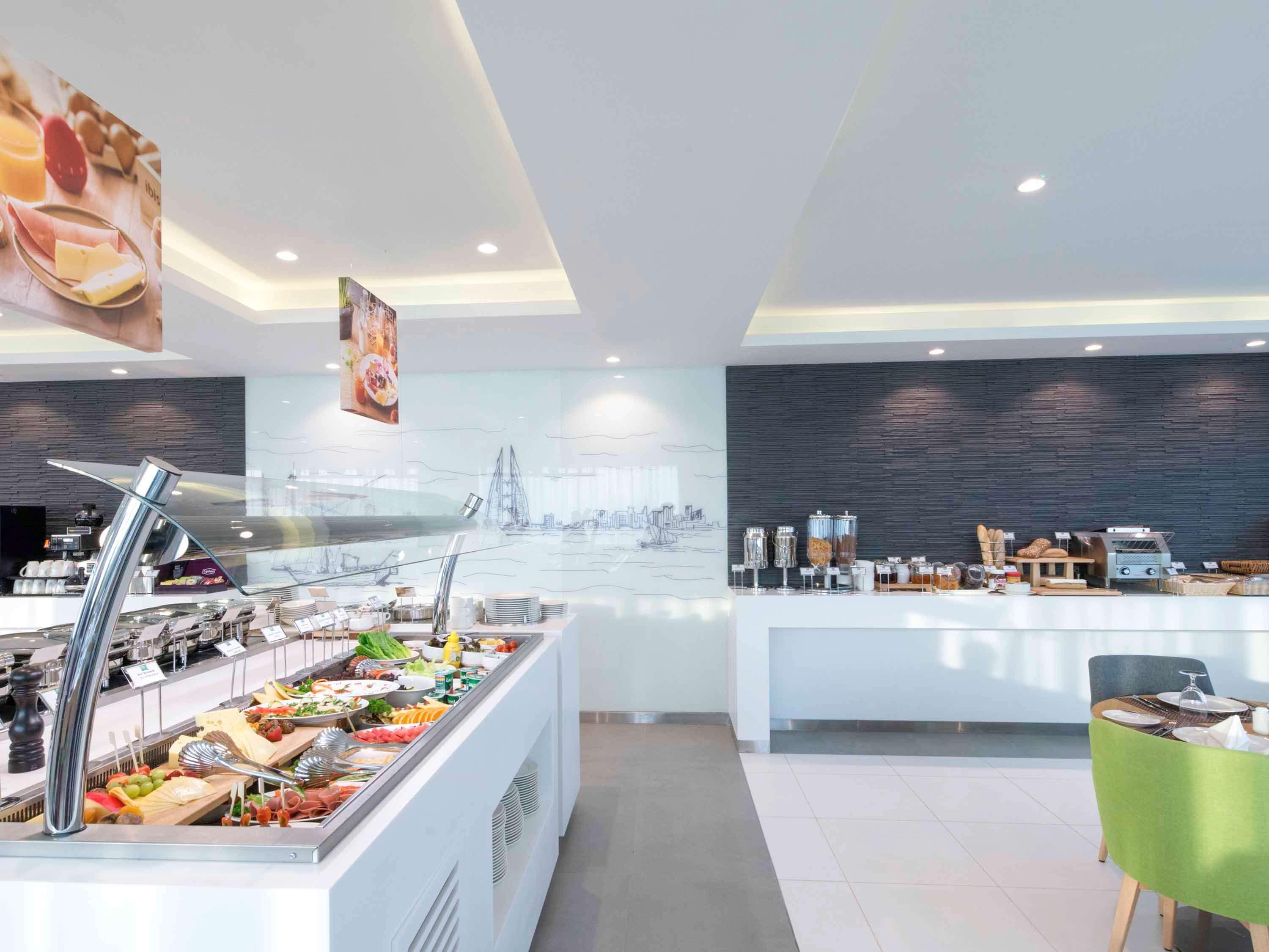 Hotel Ibis Styles Manama Diplomatic Area Extérieur photo