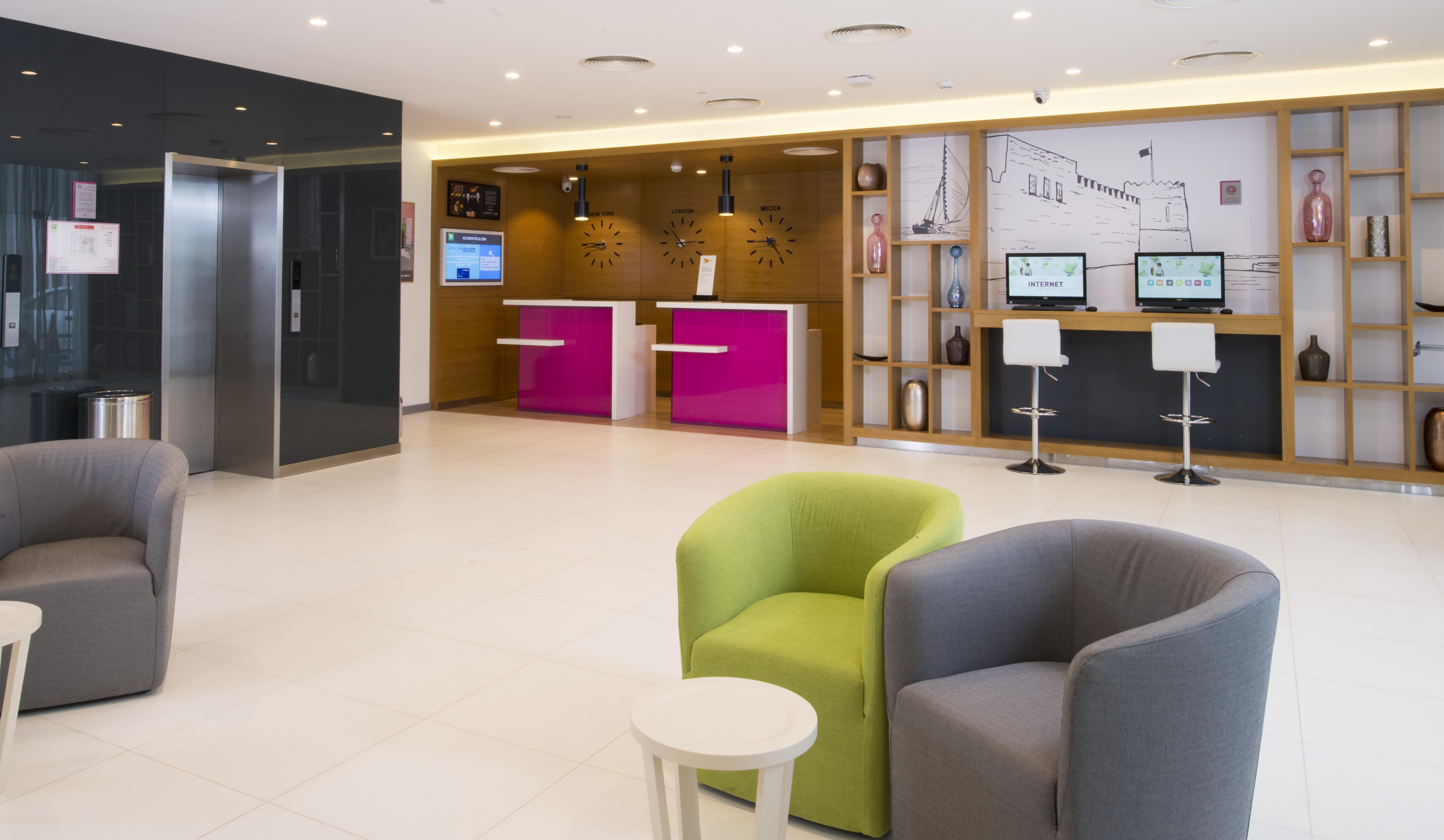Hotel Ibis Styles Manama Diplomatic Area Extérieur photo
