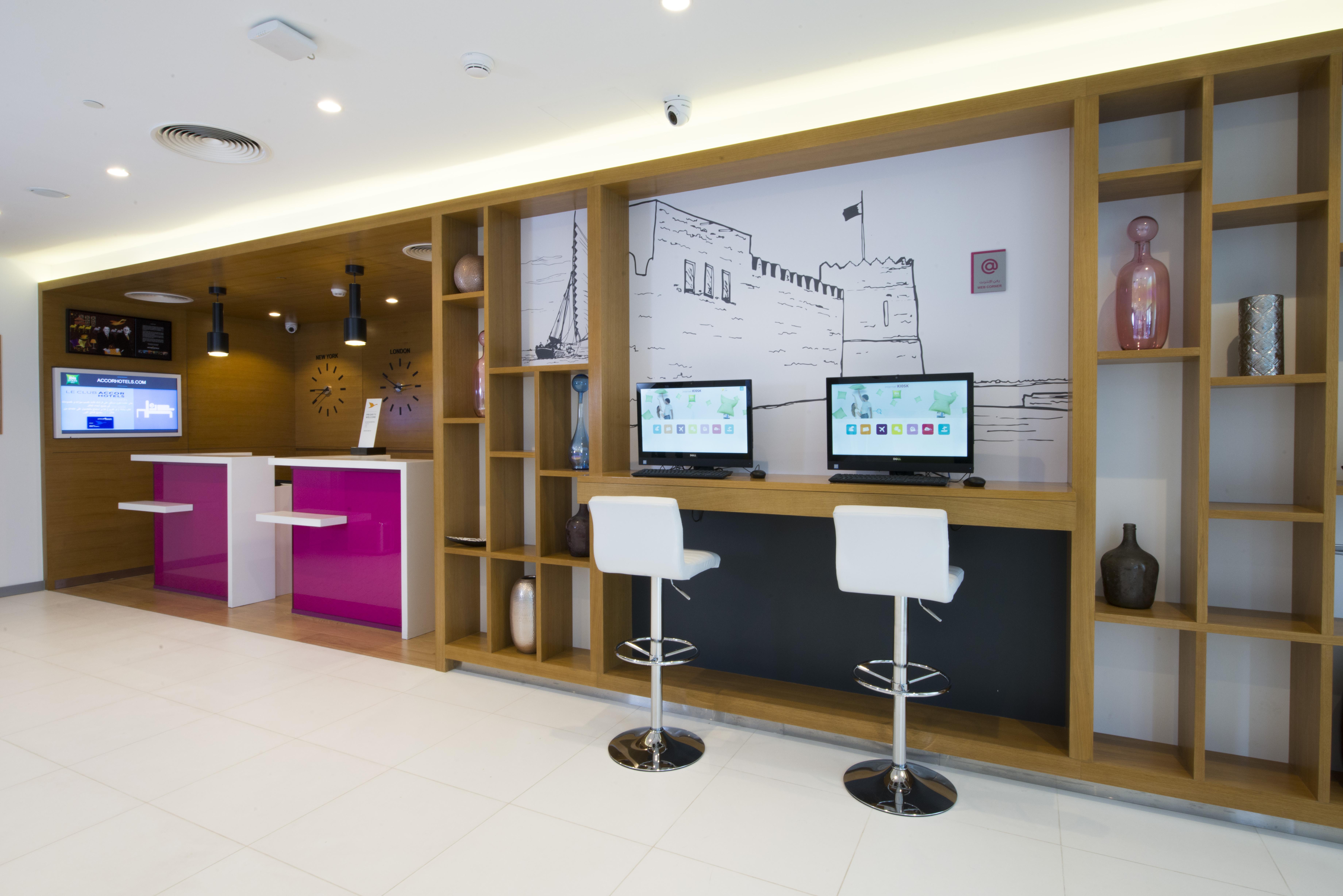 Hotel Ibis Styles Manama Diplomatic Area Extérieur photo