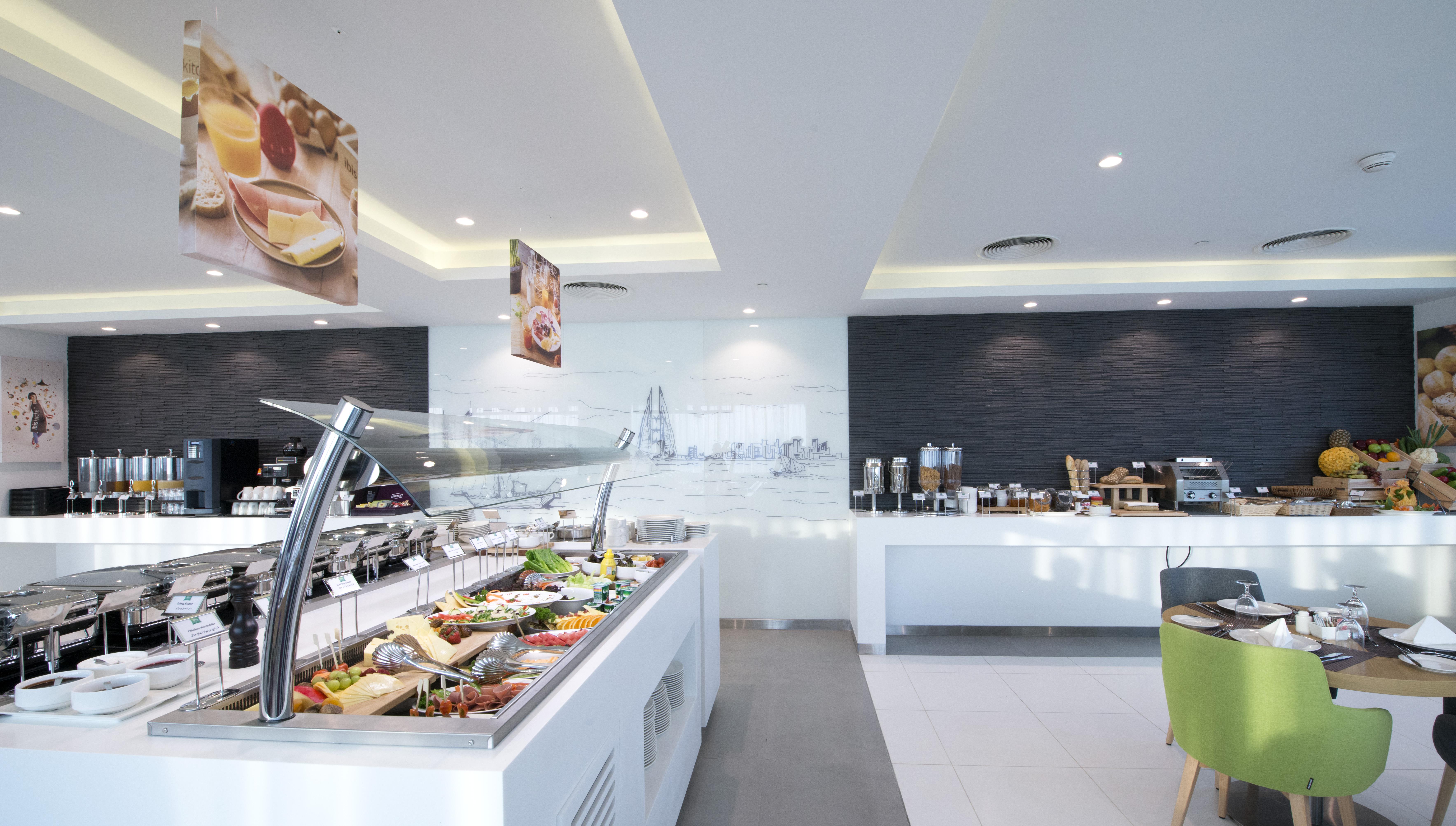 Hotel Ibis Styles Manama Diplomatic Area Extérieur photo