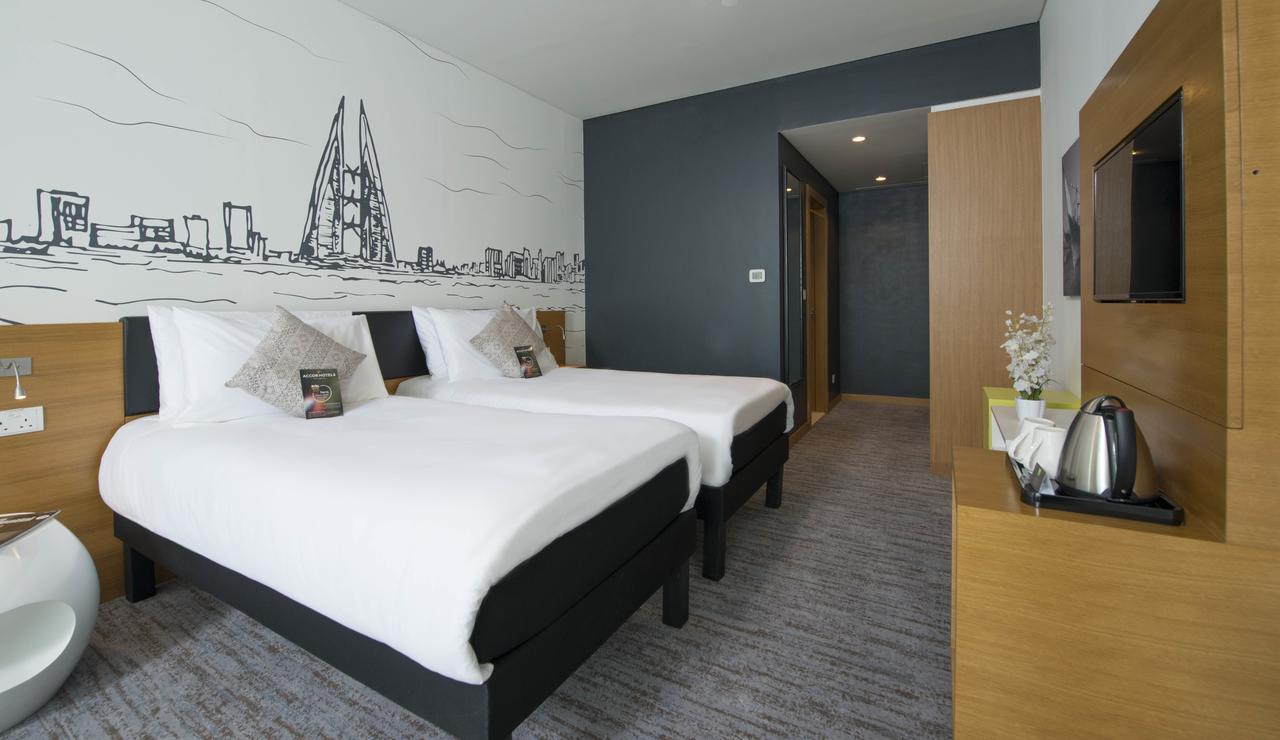 Hotel Ibis Styles Manama Diplomatic Area Extérieur photo