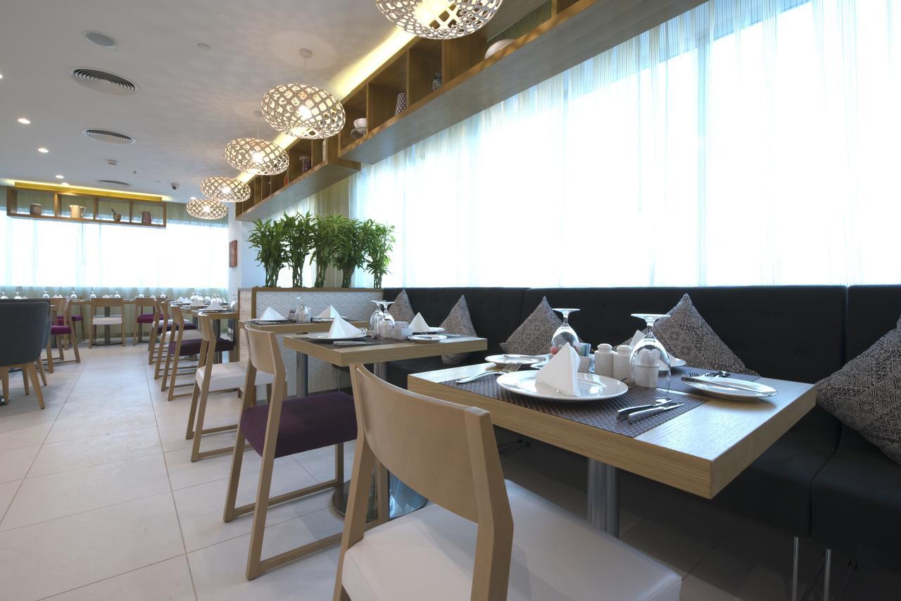 Hotel Ibis Styles Manama Diplomatic Area Extérieur photo
