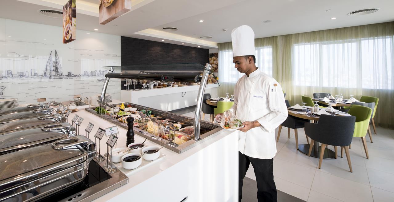 Hotel Ibis Styles Manama Diplomatic Area Extérieur photo