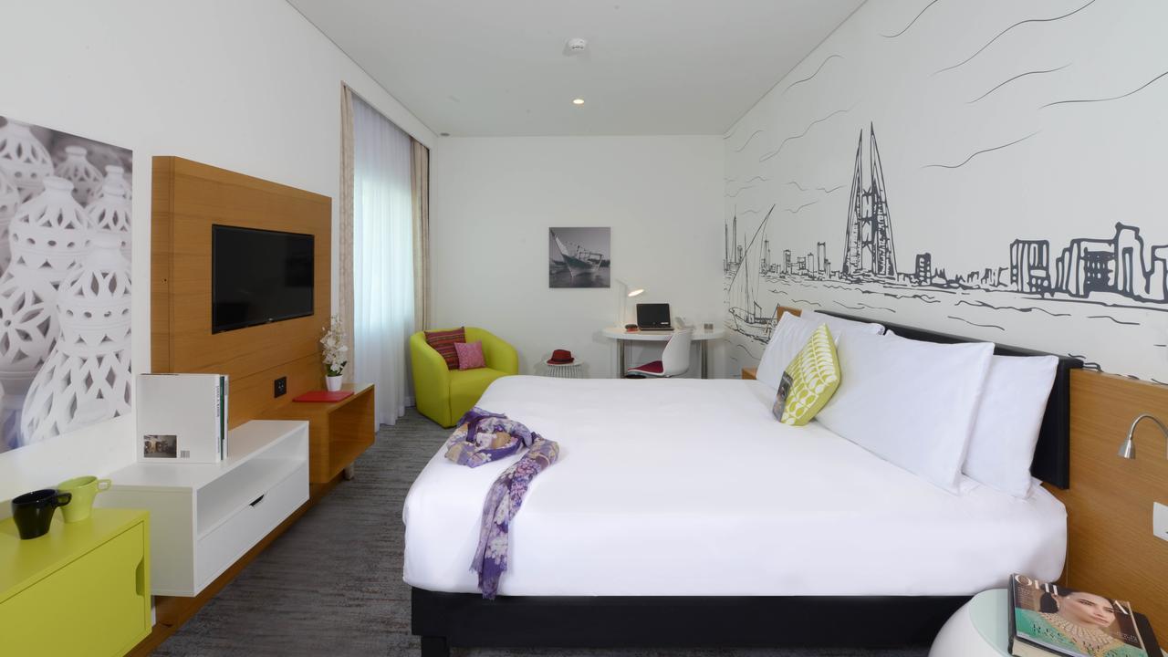 Hotel Ibis Styles Manama Diplomatic Area Extérieur photo